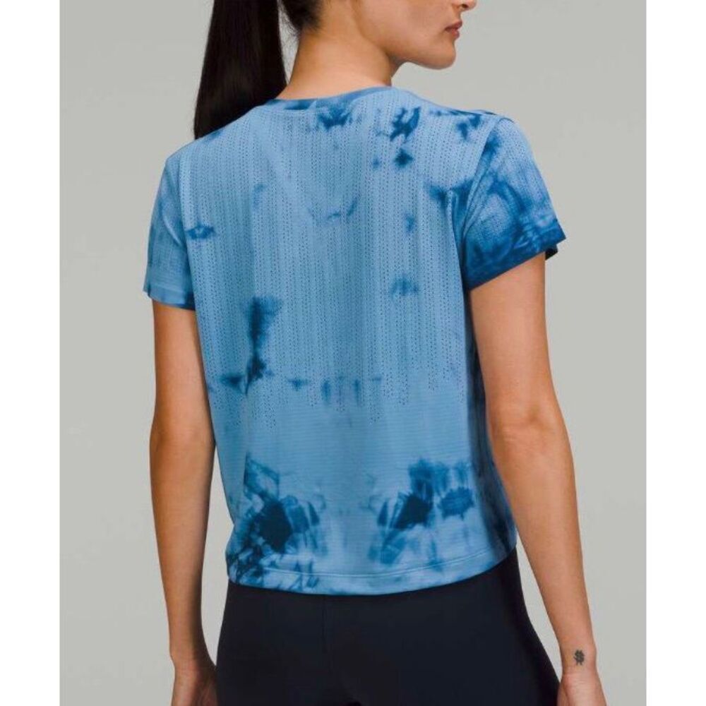 Lululemon Train to Be Short Sleeve blue Tie Dye T SHIRT TOP sz M